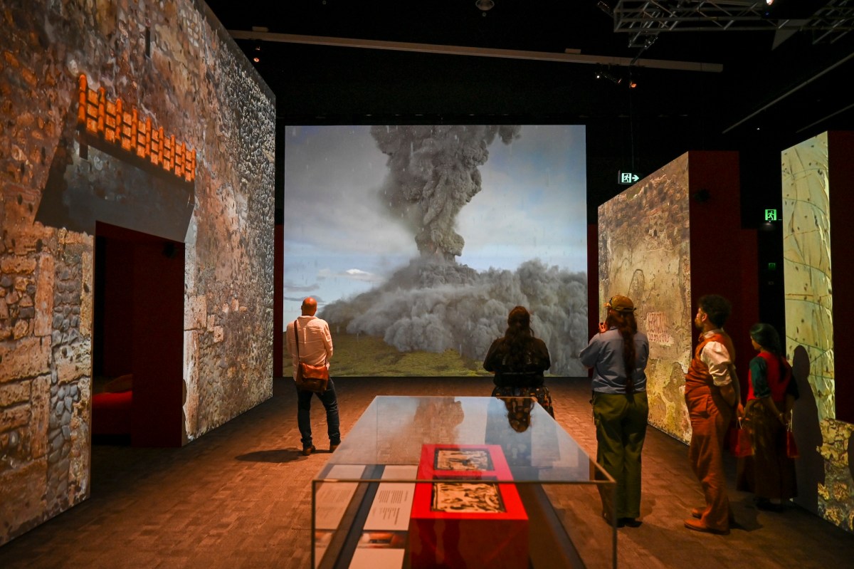 video experience in gallery setting. Pompeii